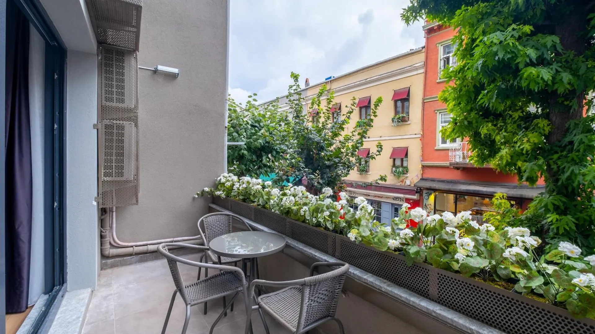 Mayer Tomtom Park Suites Istanbul Lägenhet